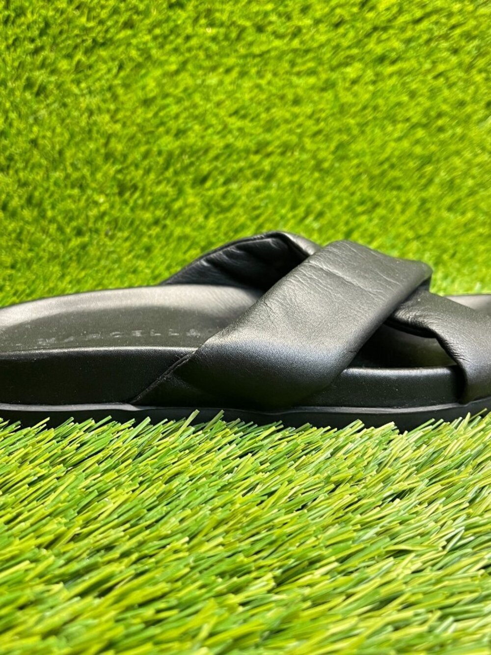 Marcella Riverside Womens Size 7 Black Beach Outdoor Leather Slide Sandals‎